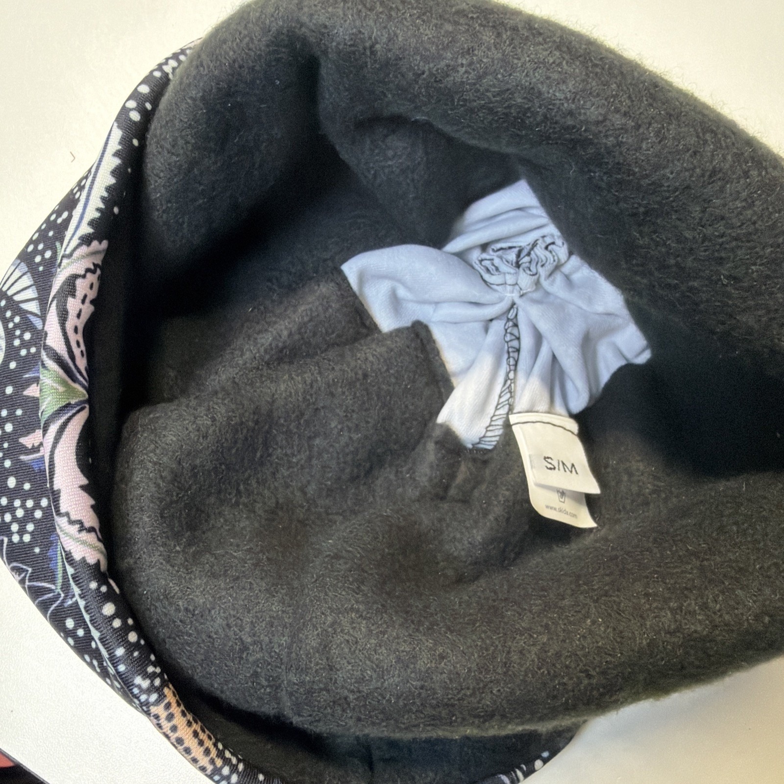 Nwt Title Nine Skida Adult S/M Alicante Ski Snow Hat Floral Blue Multicolored — image 8 of 8